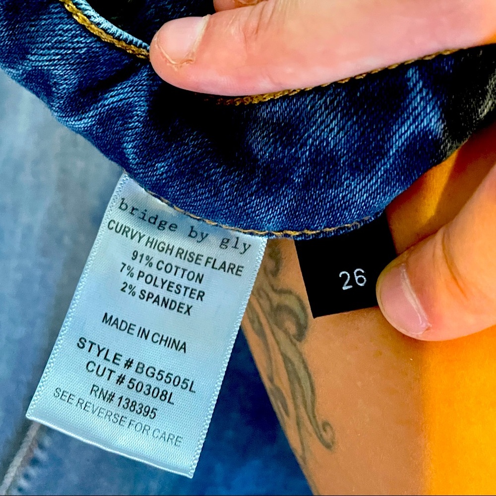 Bridge by gly curvy hi rise Flare blue jeans from buckle size 26 long.